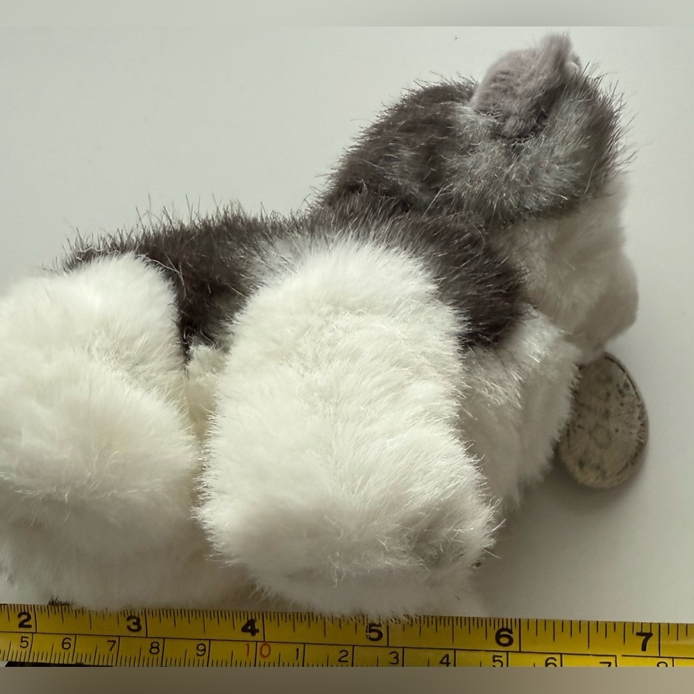 Classic Aurora Husky Cuddly Plush Toy - Picture 7 of 10
